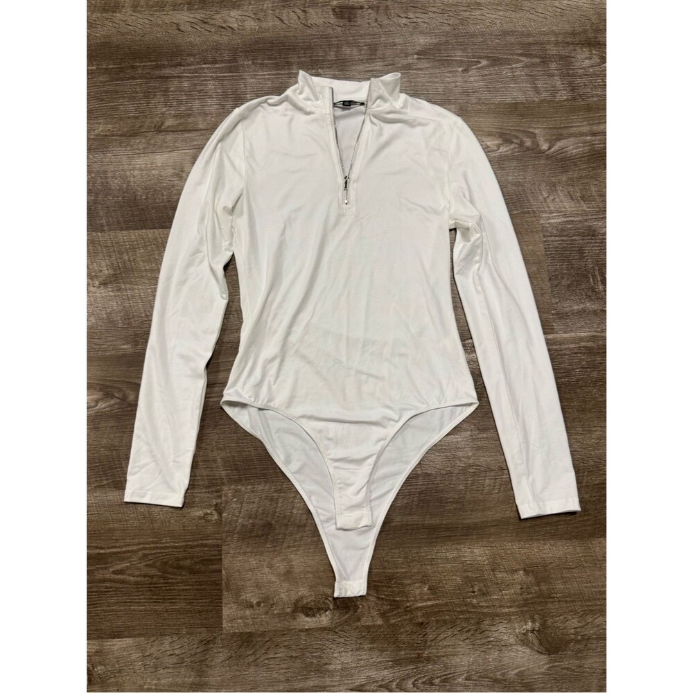 Ambiance White Long Sleeve Bodysuit Size Medium